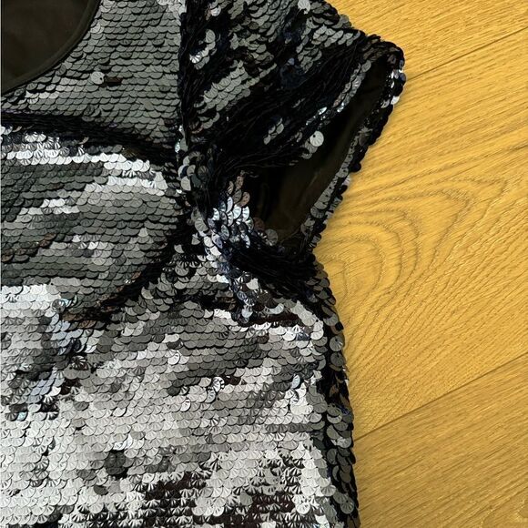 Anthropologie Leifsdottir Slate Navy Blue Sequin Paillette Short Sleeve Top - Picture 3 of 3